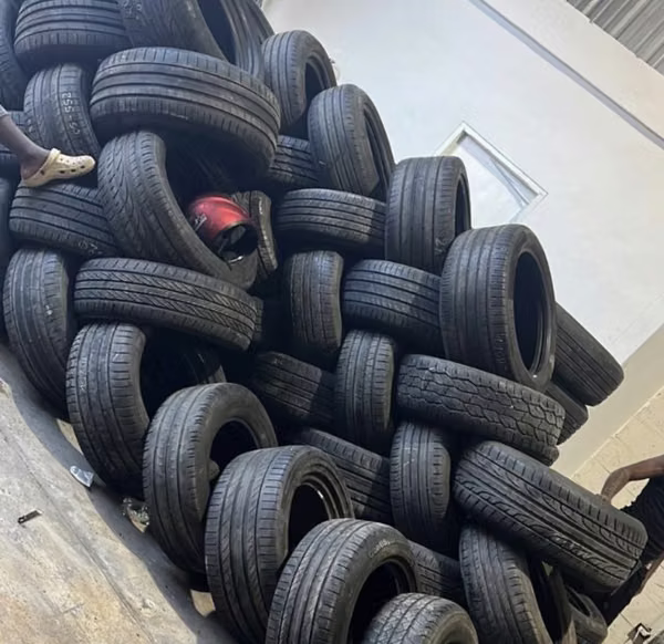 Gomas Gratis! Dona 1250 neumáticos dañados.
