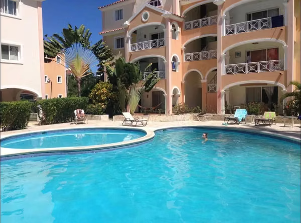 1er nivel en los corales, res.El dorado, a 5 minutos caminando del la playa el cortecito