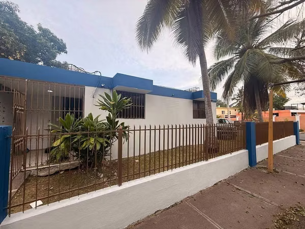 Casa en Miramar en Venta para oficina, almacen o comercio