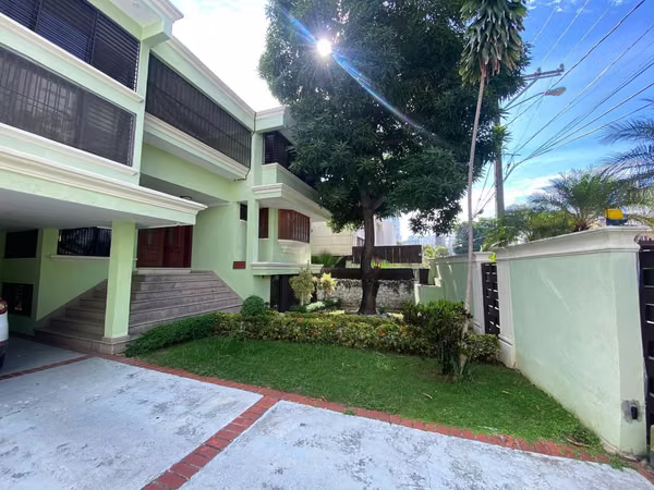 House in the Cacicazgos 630 solar US $825,000