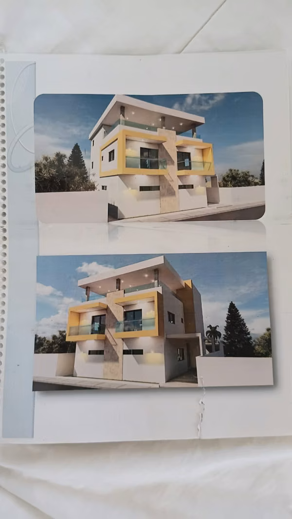Dueño alquila casa de dos niveles situada en cerro de la Bahía, Nagua. A 950 dólares mensuales