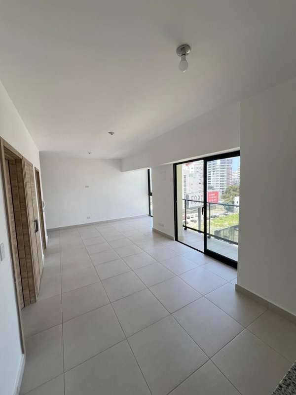 Apartment in rent 1 room in Naco high floor