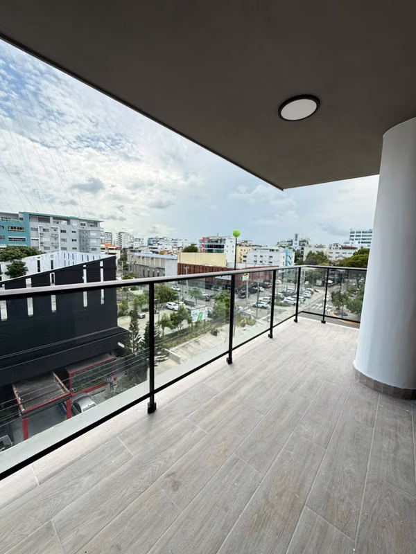 3 bedroom apartment is sold in Mirador Sur with sea view