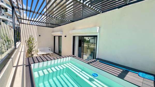 Apartamento en venta de 2 habitaciones con Jacuzzi en Piantini