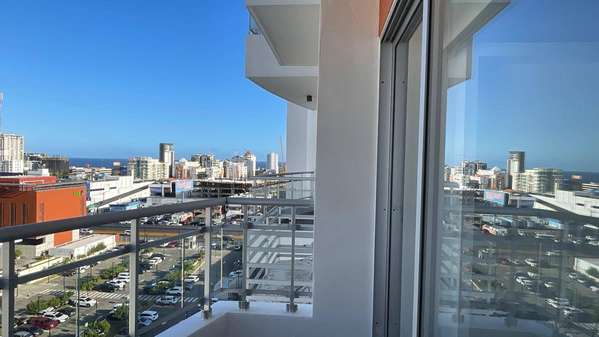 Apartamento en Alquiler a estrenar en Evaristo Morales, Santo Domingo