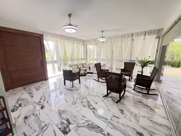 Villa de Lujo en Venta en jarabacoa cerca del Rio Complejo Amueblada con vista a las montañas