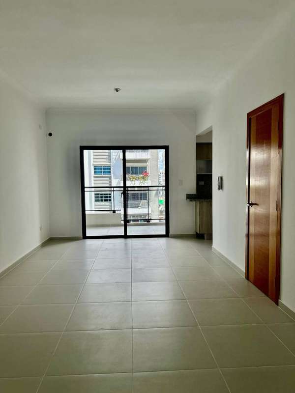 2 bedroom apartment in Evaristo Morales