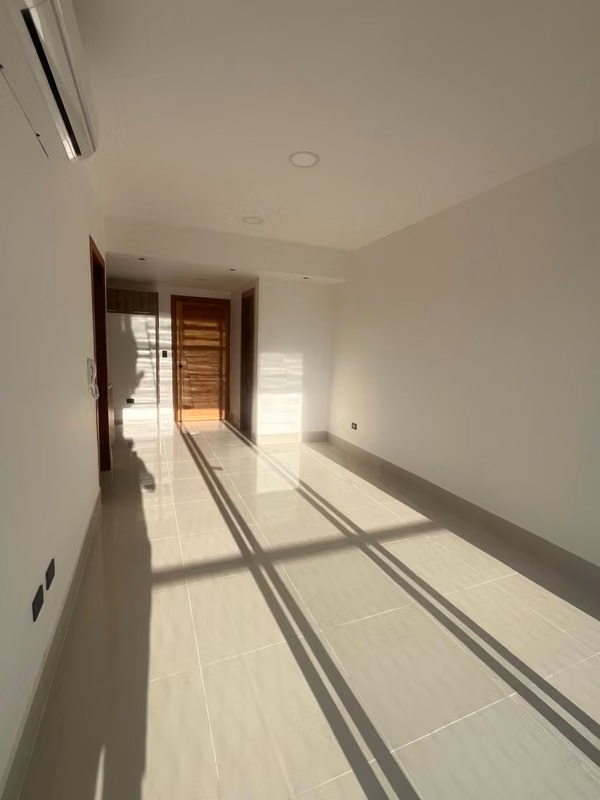 Apartamento en Alquiler de 1 Habitación en Serralles, Distrito Nacional.