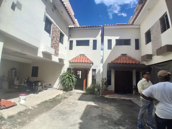House in west view to premiere