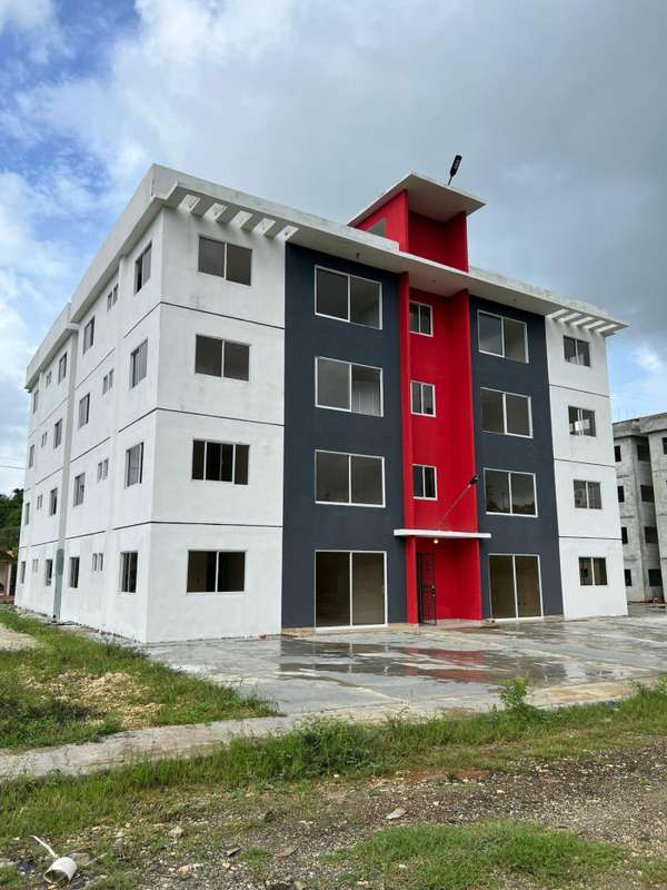 APARTMENT FOR SALE - 124; ROYAL PALM, HOLY SUNDAY WEST