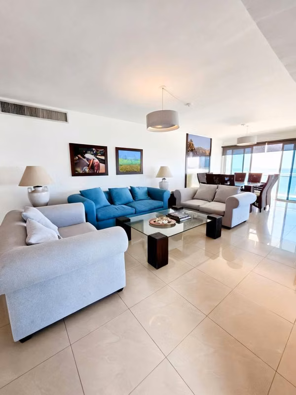 3 bedroom apartment for sale in Gazcue with sea view