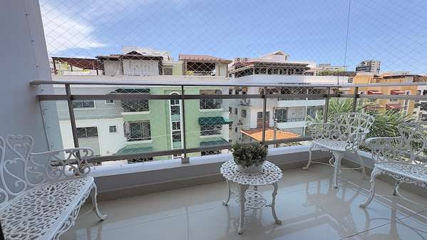Rental apartment in El MILLON with white line.