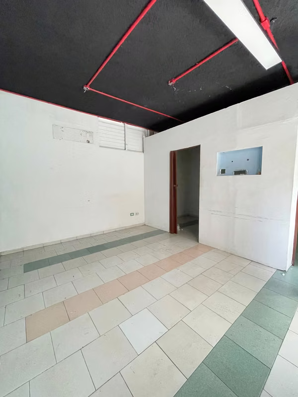Commercial premises are rented in the private almost corner 27 February