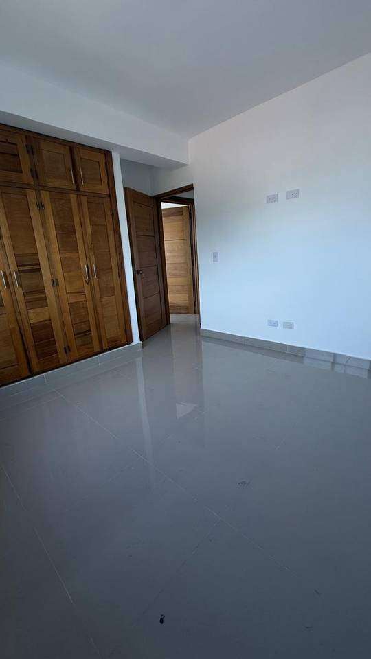 SALE APARTMENT 3RD FLOOR DELIVERY THREE EYES
