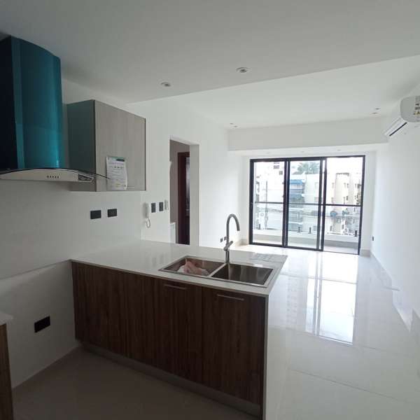 Apartamento Nuevo en Alquiler en Serralles con Linea Blanca Incluida