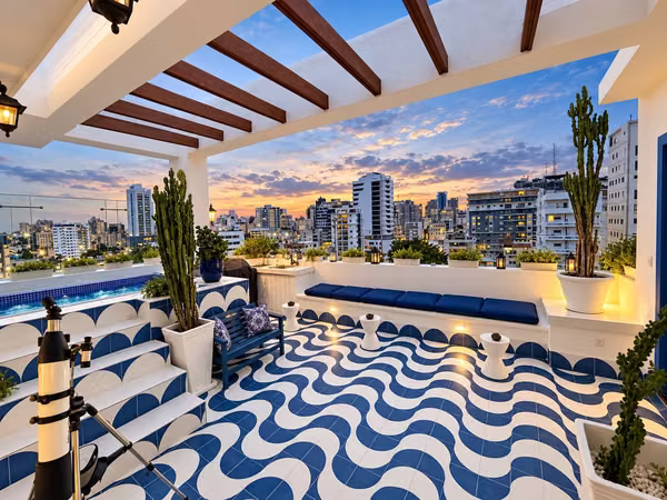 3-level penthouse with 3 rooms sold