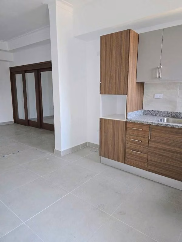 Alquiler de apartamento nuevo y moderno de 1 habitación y estudio, ubicado en El Vergel, ideal para quien busca cercanía