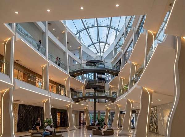 LOCAL | PLAZA COMERCIAL | PIANTINI
