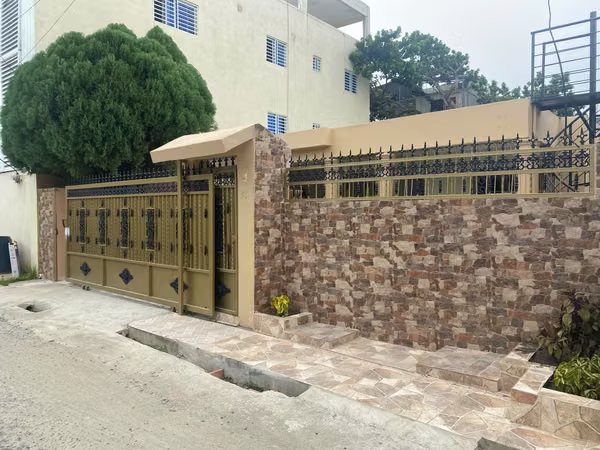 beautiful house for sale in beautiful countryside