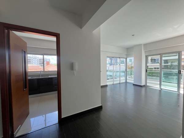 Apartment for rent in Piantini DOS Rooms with White Line