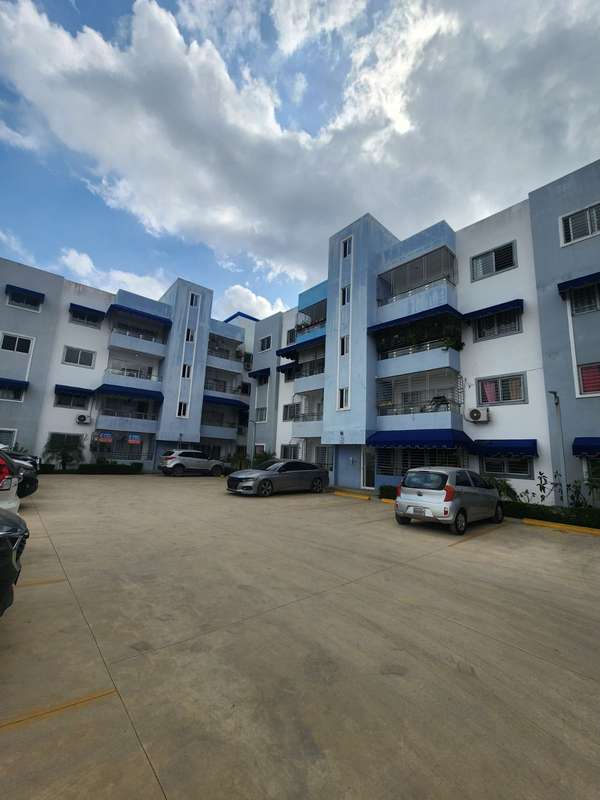 Apartment for sale in Pantoja in residential closed 2nd level