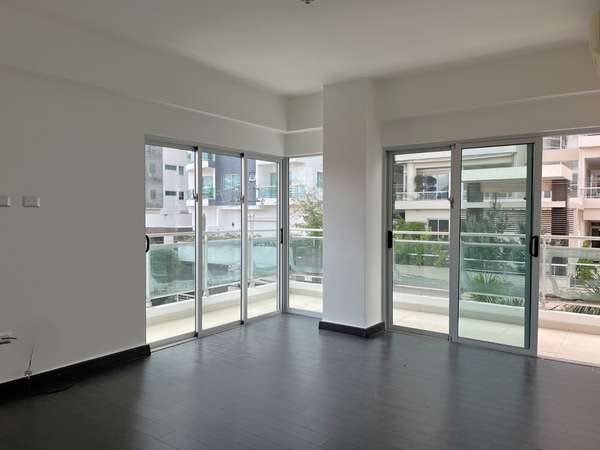 Apartment for rent in Piantini DOS Rooms with White Line
