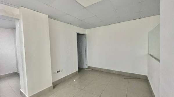 Local / Office for Rent in Av 27 de Feb. Dist