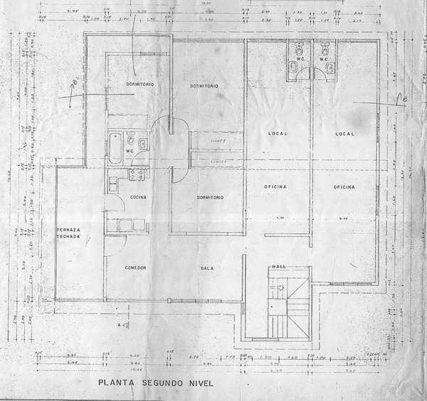 LOCAL 2 LEVELES - 124; 600 m ² - 124; 3 ENTRADES - 124; NACO