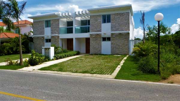 Sell villa on new Roman beach