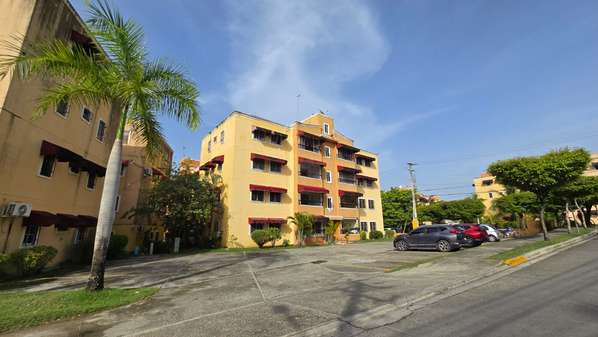 Apartment in Ciudad Bonita, Jacobo Majluta, near the Ole