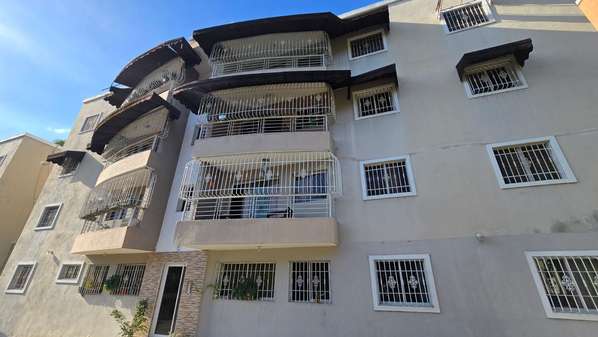 3rd level apartment in Arroyo Hondo near the National and botanical garden