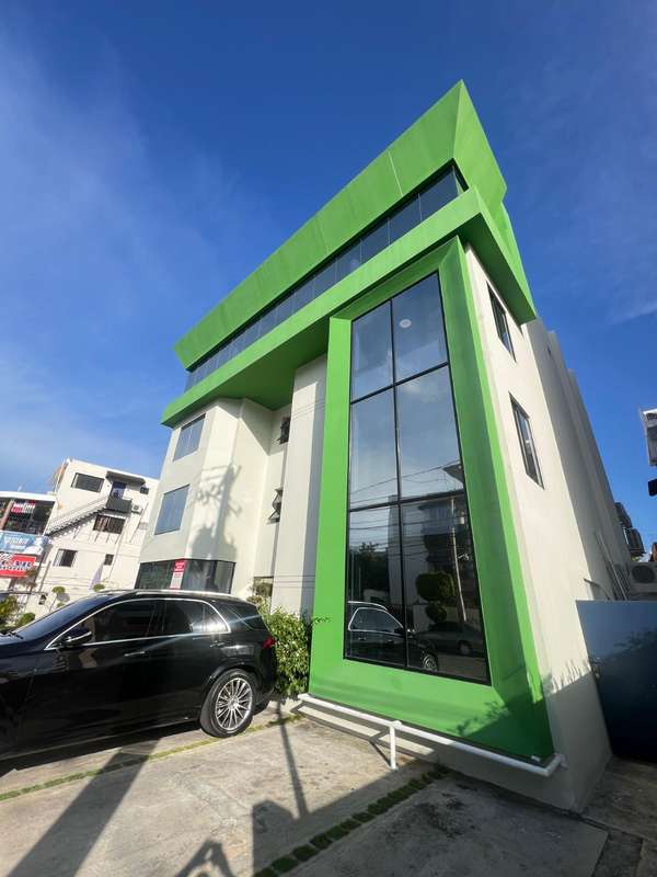 Commercial and Business Premises and Offices in Income - 124; El Millon