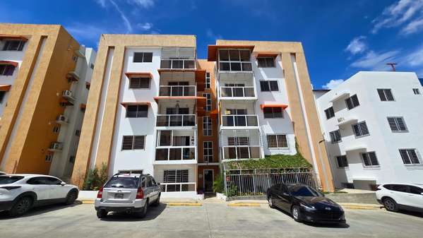Apartment in the jacobo majluta, just meters from the ole and bravo