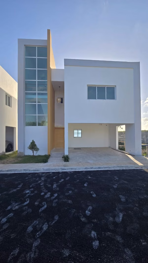 Villa for Sale in Boca Girl with Pool