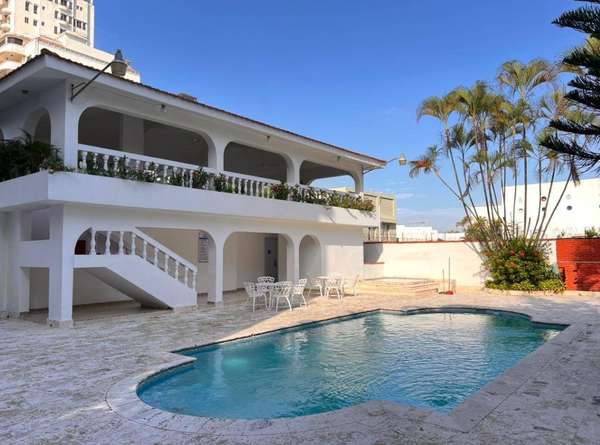 Penthouse rental classic Enchanche Paraiso