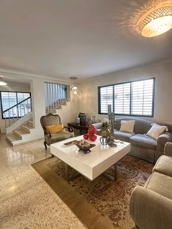 CASA EN VENTA | JARDINES DEL SUR, DISTRITO NACIONAL