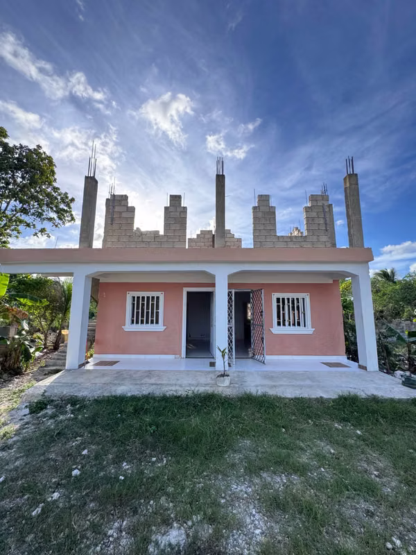 FOR SALE IN VERON - 124; 2 RENOVATED APARTMENTS + 2 UNDER CONSTRUCTION