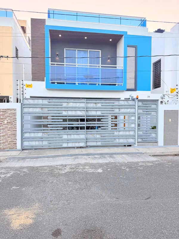 Casa en Venta con Jacuzzi y Área Social en Brisa Oriental, Autopista de San Isidro