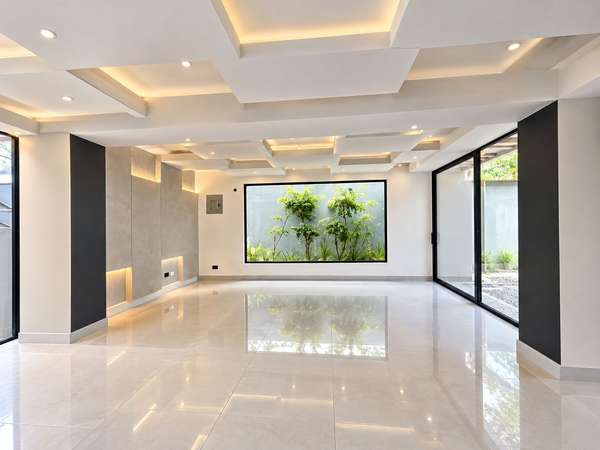 ALQUILER | LOCAL COMERCIAL DE 2 NIVELES | BELLA VISTA  