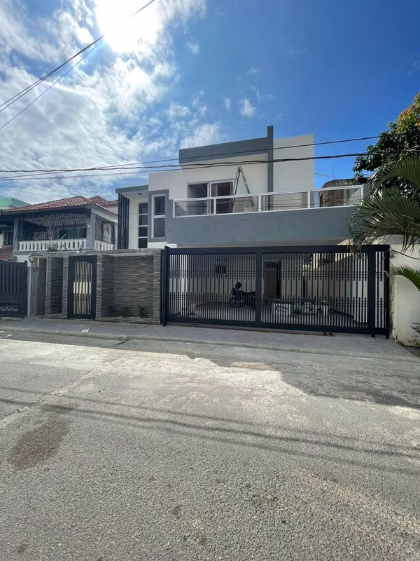 Casa de Lujo con Piscina en Venta en Mirador del Este, Autopista de San Isidro
