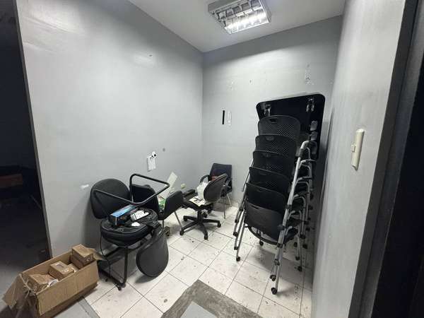 Excelente Local Comercial en Sambil