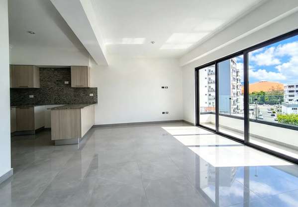2-bedroom apartment for sale in La Esperilla with 2 parking spaces and a maid's room.