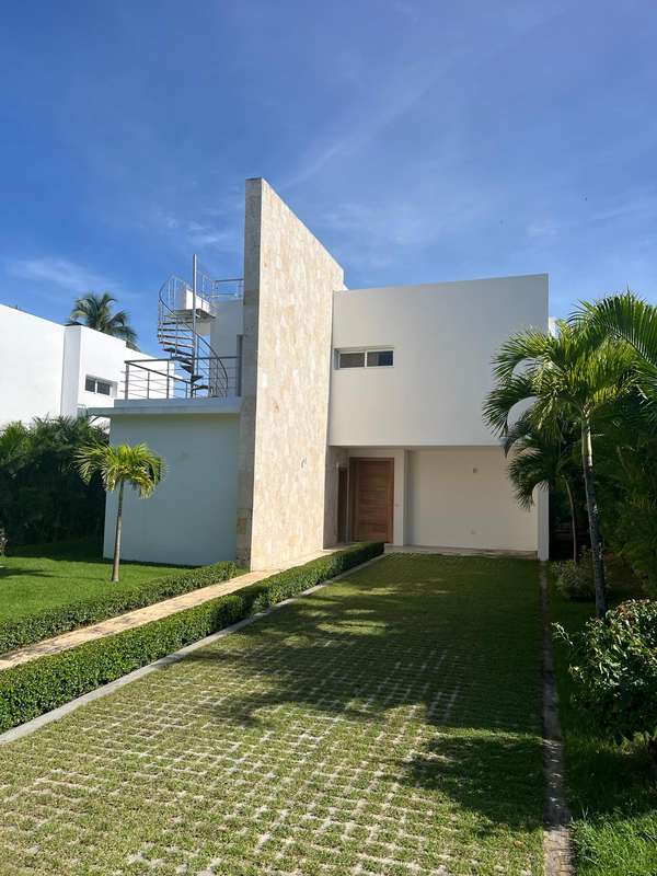Vendo villa en playa nueva romana