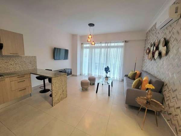 Apartamento en renta amueblado de 1 habitación en el Ensanche Naco