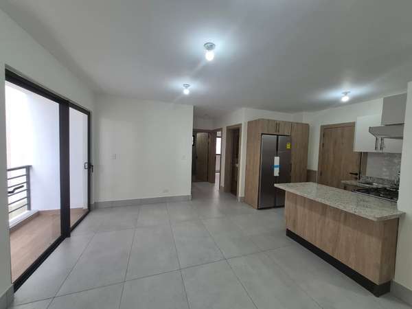 Apartamento en alquiler La esperilla, 2 hab con linea blanca