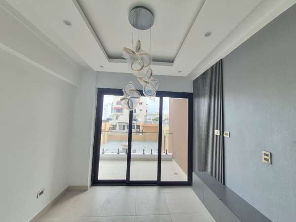 Apartamento en alquiler Evarisro Morles, 2 hab con area social