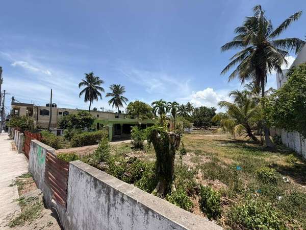 Terreno cerca del Aeropuerto Las Americas