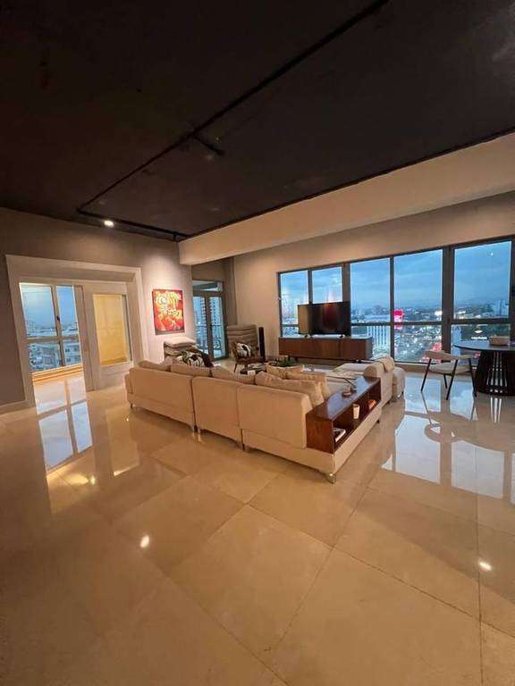 Apartamento amueblado de 3 habitaciones en renta en Serralles