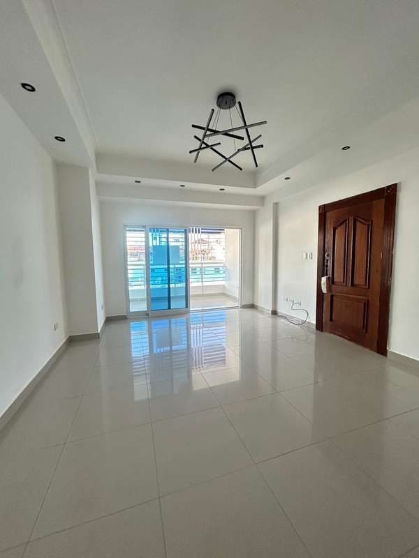 Apartamento en venta de 3 habitaciones en Urbanización Real
