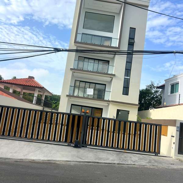 Apartamento en venta de 3 habitaciones en Los Álamos, Santiago
